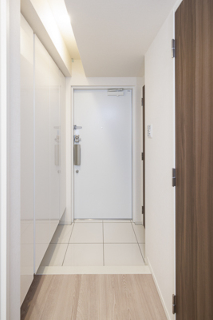 玄関　※写真は同タイプ住戸です。