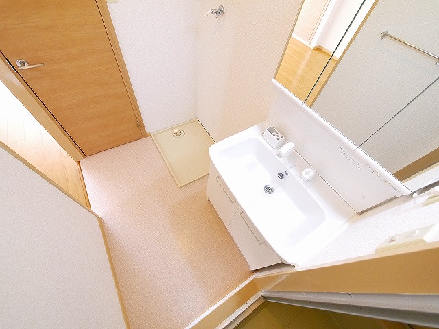 洗面設備　使いやすい洗面所です
