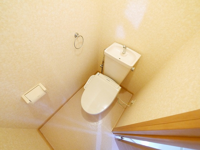 トイレ　トイレもきれいです