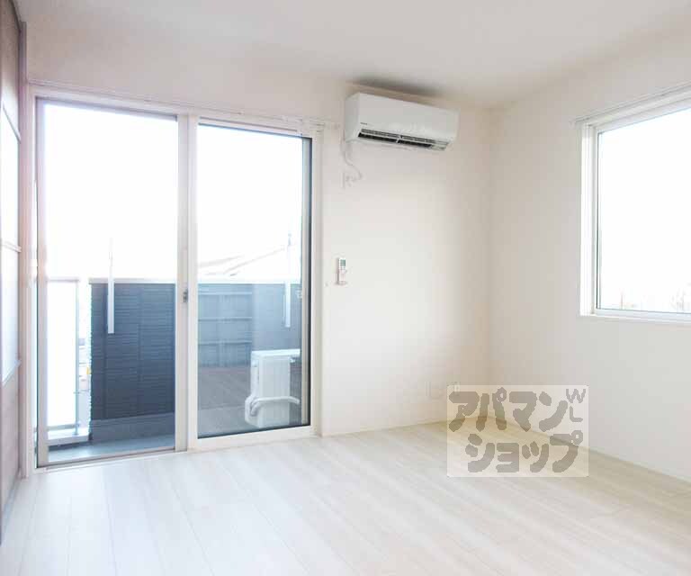 居室・リビング　開放感のあるお部屋です・