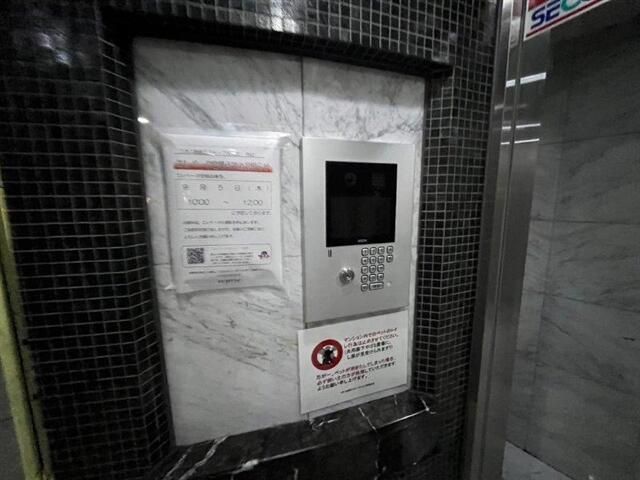 エントランス　清潔なエントランスです