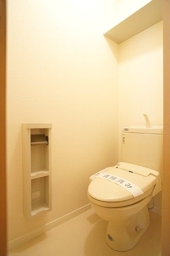 東武野田線 新鎌ケ谷駅 徒歩2分 3階建 築18年のトイレ写真