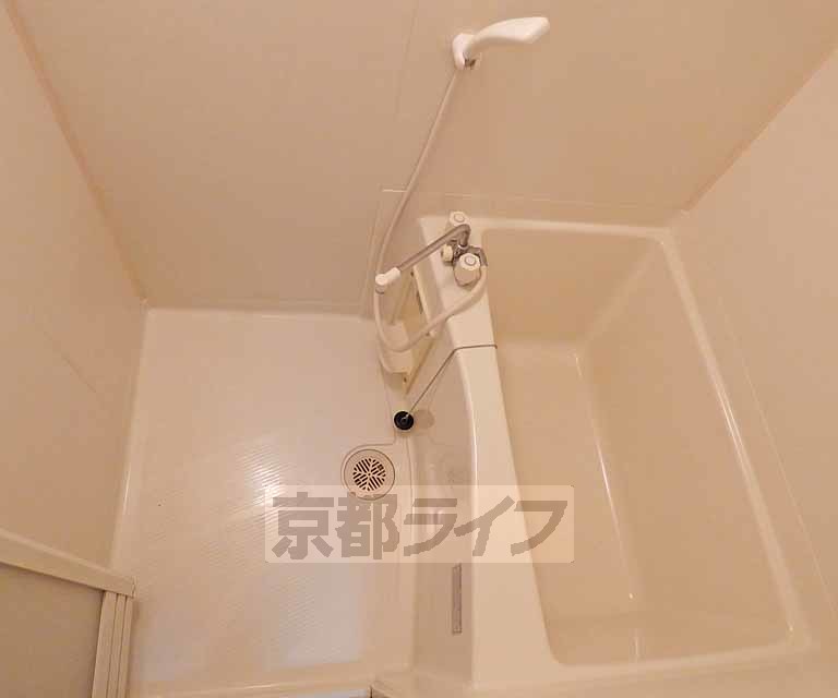 地下鉄烏丸線 今出川駅 徒歩5分 4階建 築25年の風呂写真