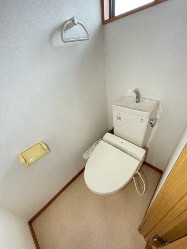 トイレ　※他部屋参考写真