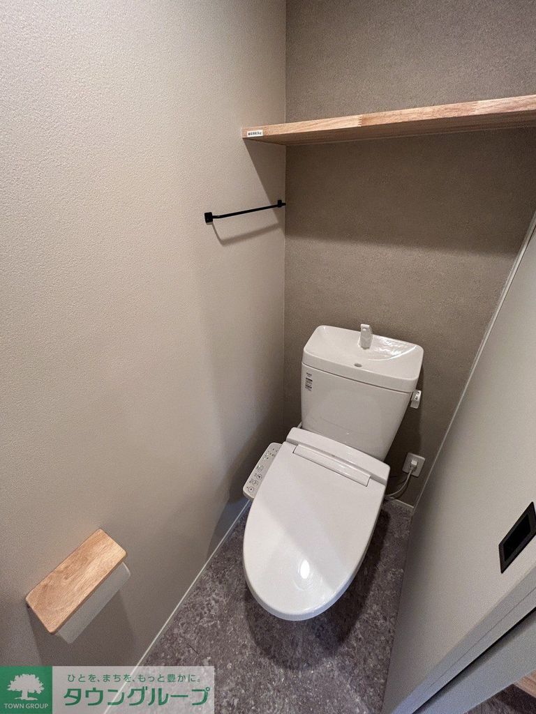 東急目黒線 不動前駅 徒歩5分 3階建 築1年のトイレ写真