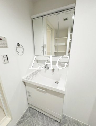 洗面設備　洗面台です。