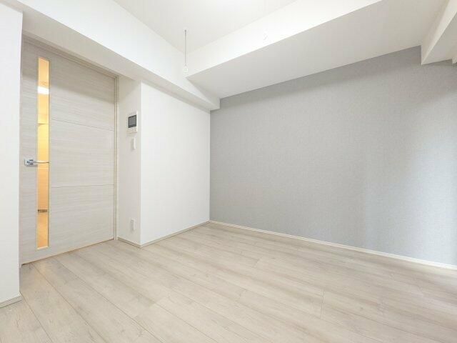1K Mansion in Naka-ku, Yokohama, Kanagawa — photo 3 of 3