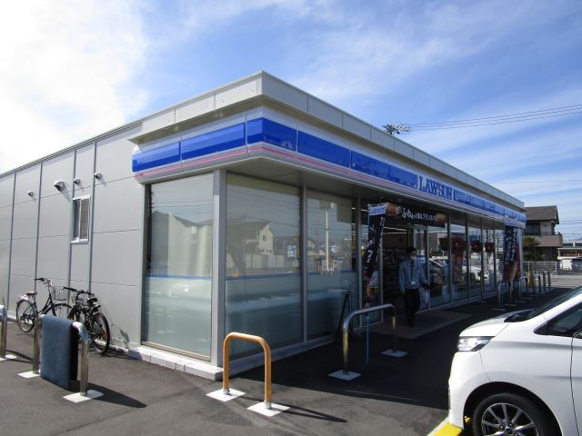 コンビニ　ローソン（コンビニ）まで370m
