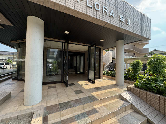 FLORA萩山の外観写真
