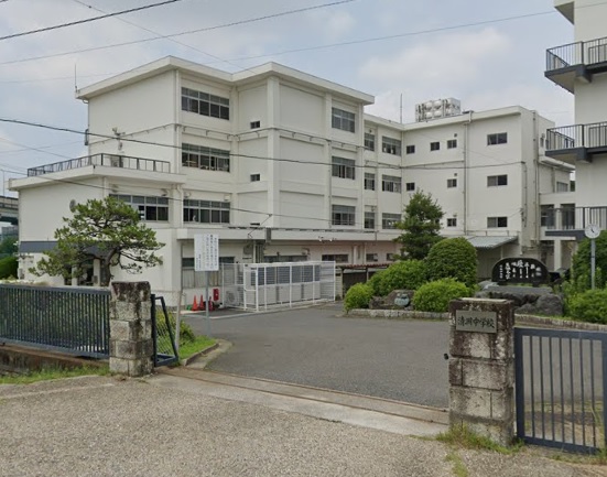 中学校　清州中学校（中学校）まで363m