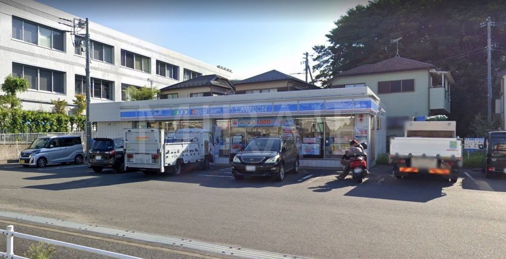 コンビニ　ローソン藤沢高倉店（コンビニ）まで80m