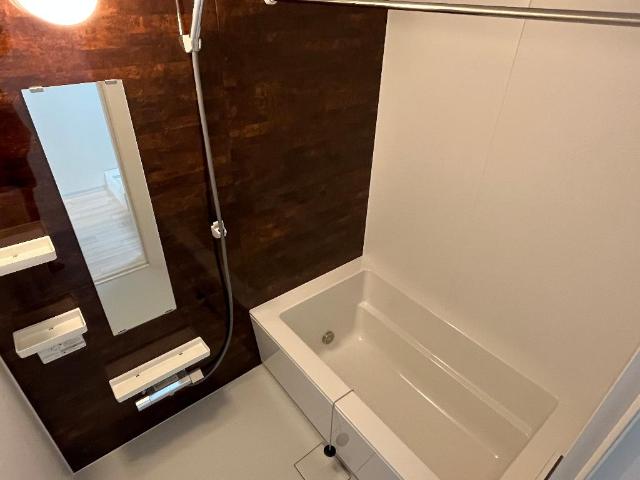 バス・シャワールーム　追焚機能付きバス