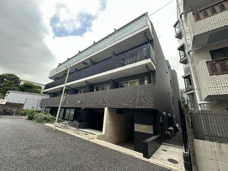 建物外観　落ち着いた雰囲気の外観です