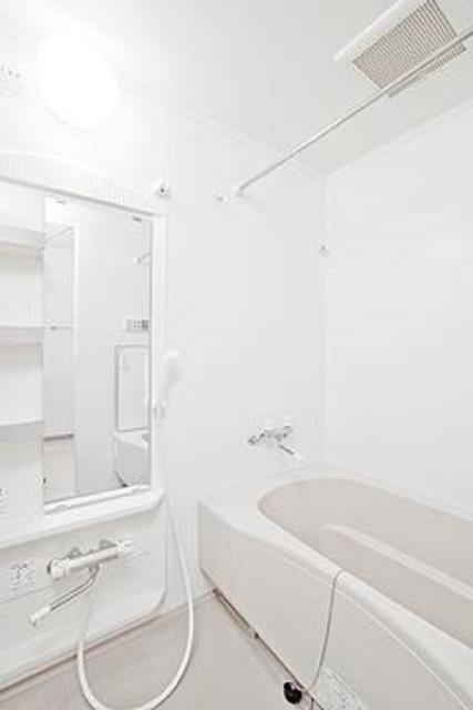 バス・シャワールーム　※写真は同タイプ住戸です。