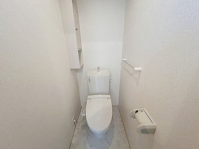 トイレ　シンプルで使いやすいトイレです