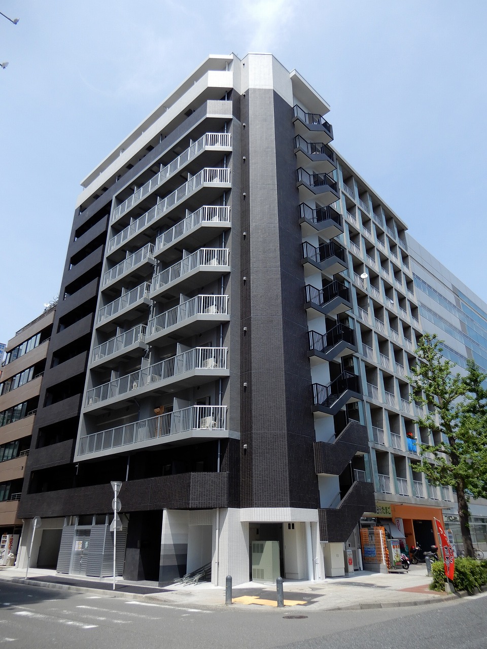 ブルーライン 新横浜駅 徒歩8分 築7年