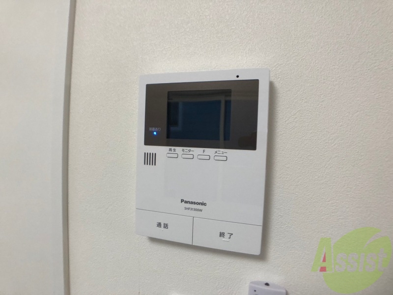 セキュリティ　ＴＶモニター付インターホンです。来客者の顔が見えるので安心！