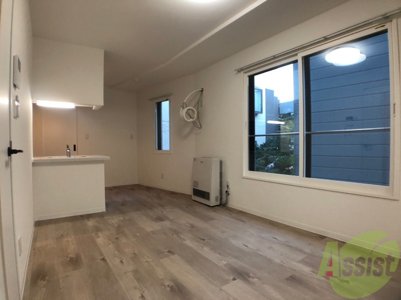 居室・リビング　広くてきれいなリビングです！快適に過ごせそうですね。