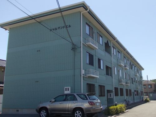 たつの市揖保川町神戸北山のマンションの建物外観