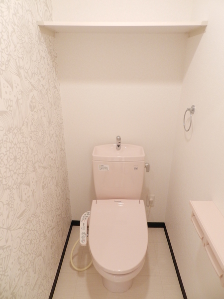【近江八幡市堀上町のマンションのトイレ】