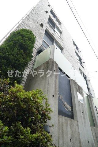 世田谷区松原のマンションの建物外観