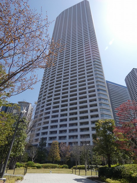 ザ・パークハウス西新宿タワー６０の建物外観