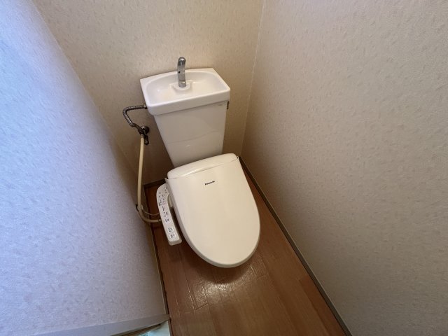 【コーポサンライズBのトイレ】