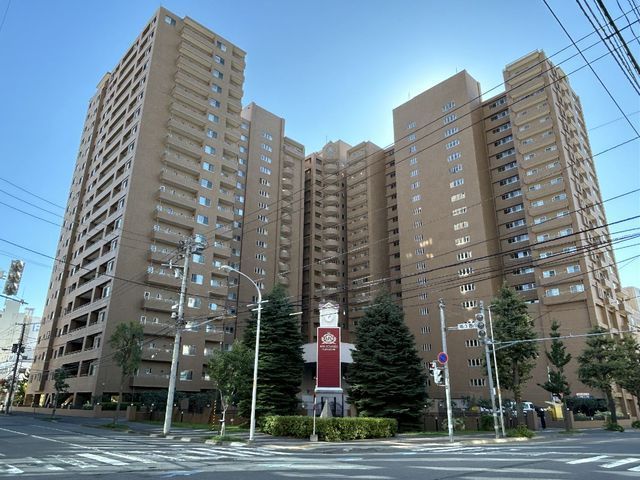 アパタワーズ札幌大通公園の建物外観