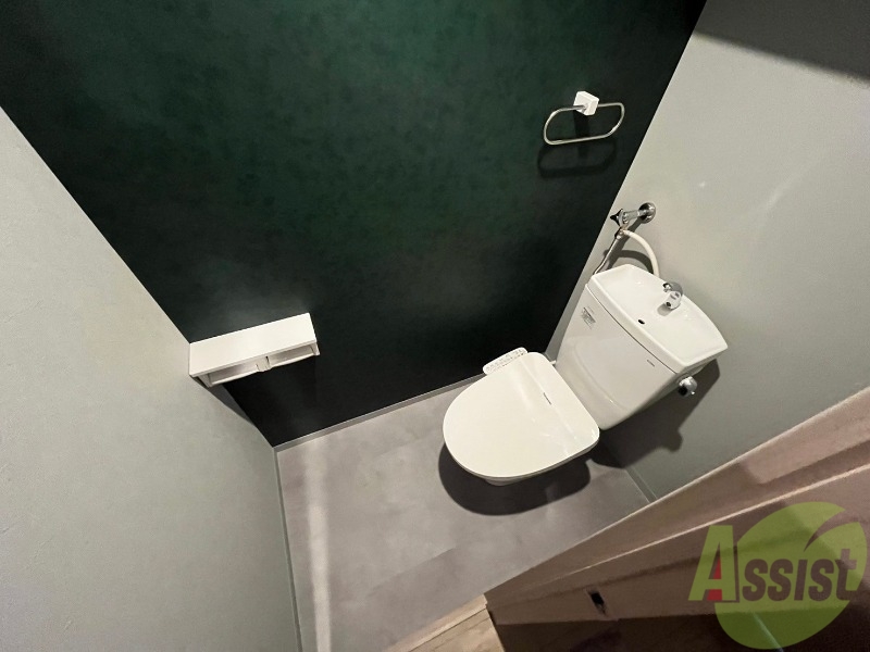 トイレ　こちらはトイレです。清潔感があり、安心して使用できます。