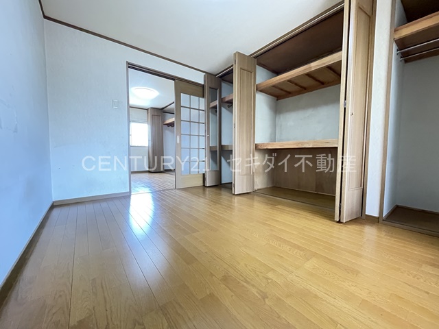 西弓削2丁目貸家の内装写真