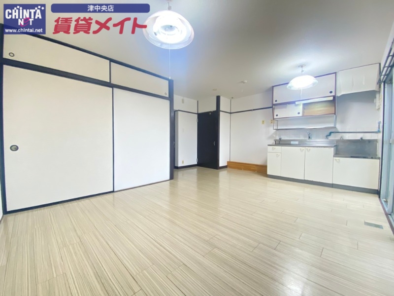 居室・リビング　同型参考写真