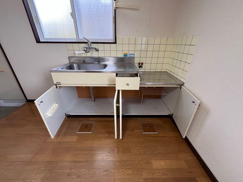 居室・リビング　キッチン収納