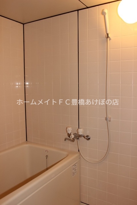 バス・シャワールーム　同型別部屋写真