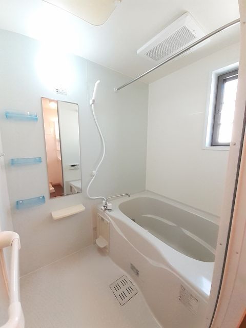 グレイス・リリー_内装_2