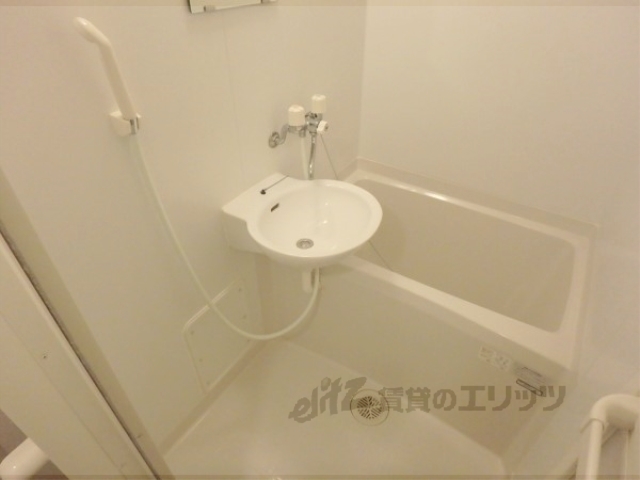 バス・シャワールーム　バス