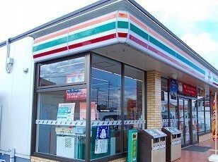 コンビニ　セブンイレブン（コンビニ）まで1650m