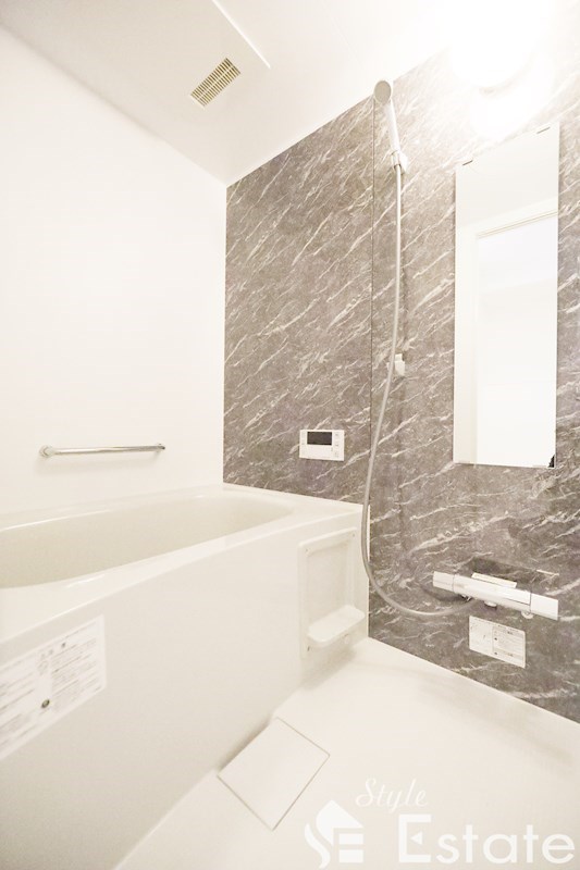 バス・シャワールーム　バスルーム・浴室乾燥機付き