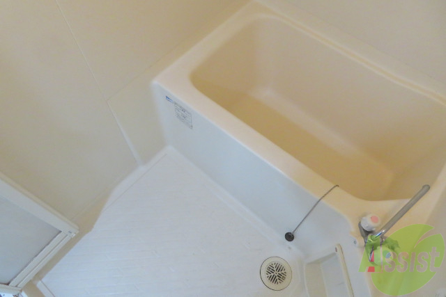 バス・シャワールーム　この大きさだったらゆっくり入れますねー