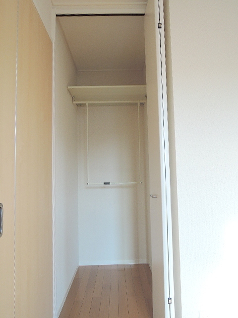 収納　高さと奥行きのある収納