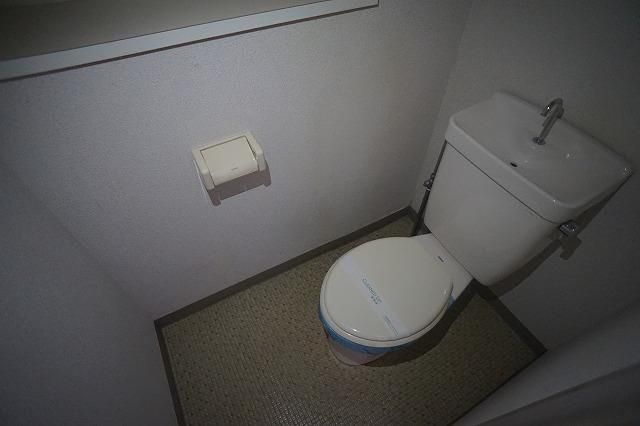 トイレ　同物件別室です。