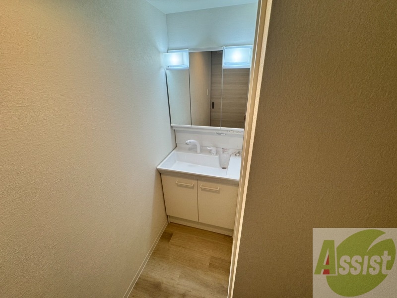 洗面設備　シャンプードレッサーで身支度もラクラクです！