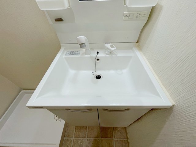 洗面設備　脱衣スペースもあります