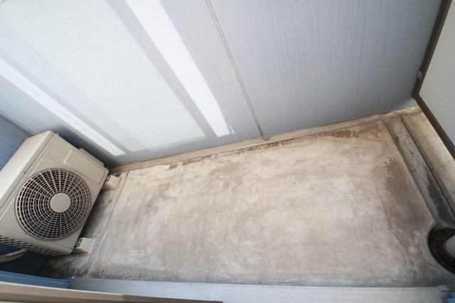 バルコニー　別部屋の写真です。※現状優先