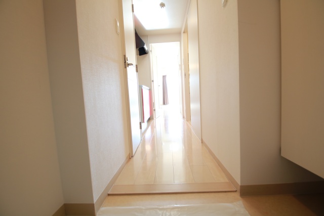 玄関　別部屋の写真です。※現状優先