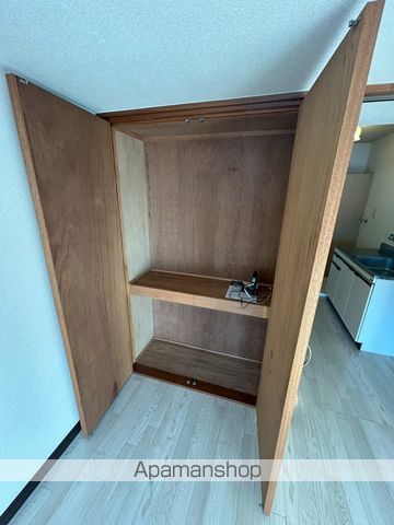 メイプルコート一万城 A・B・C棟の内装写真