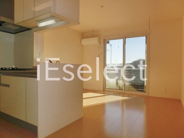 居室・リビング　日当たりが良いリビング