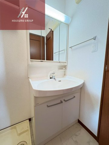 洗面設備　広い洗面スペース