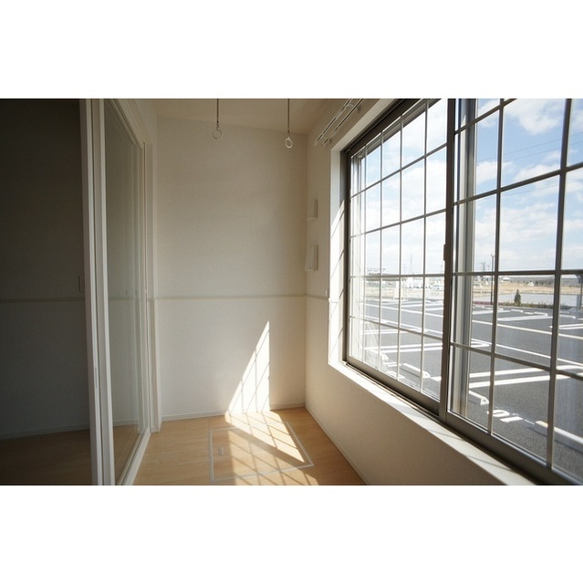 その他　サンルーム２．６帖