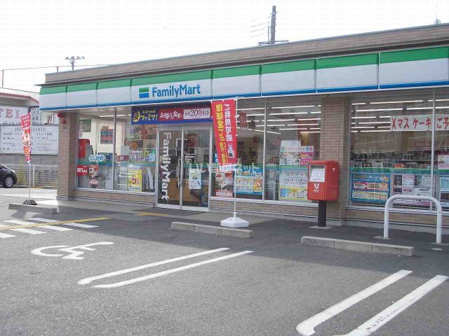 コンビニ　ファミリーマート 草津南笠東店（コンビニ）まで182m