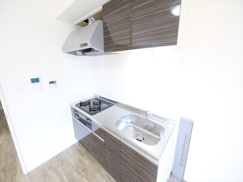 キッチン　システムキッチン（ガス3口グリル）